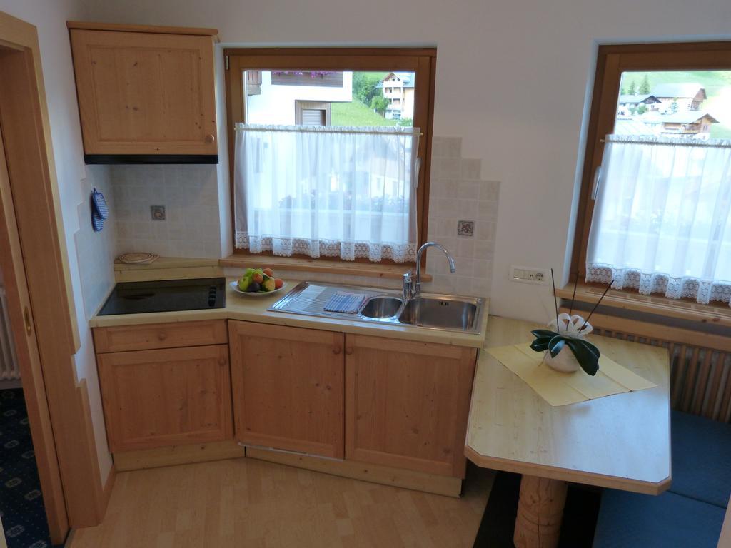 Garni La Dorada Aparthotel Колфоско Стая снимка