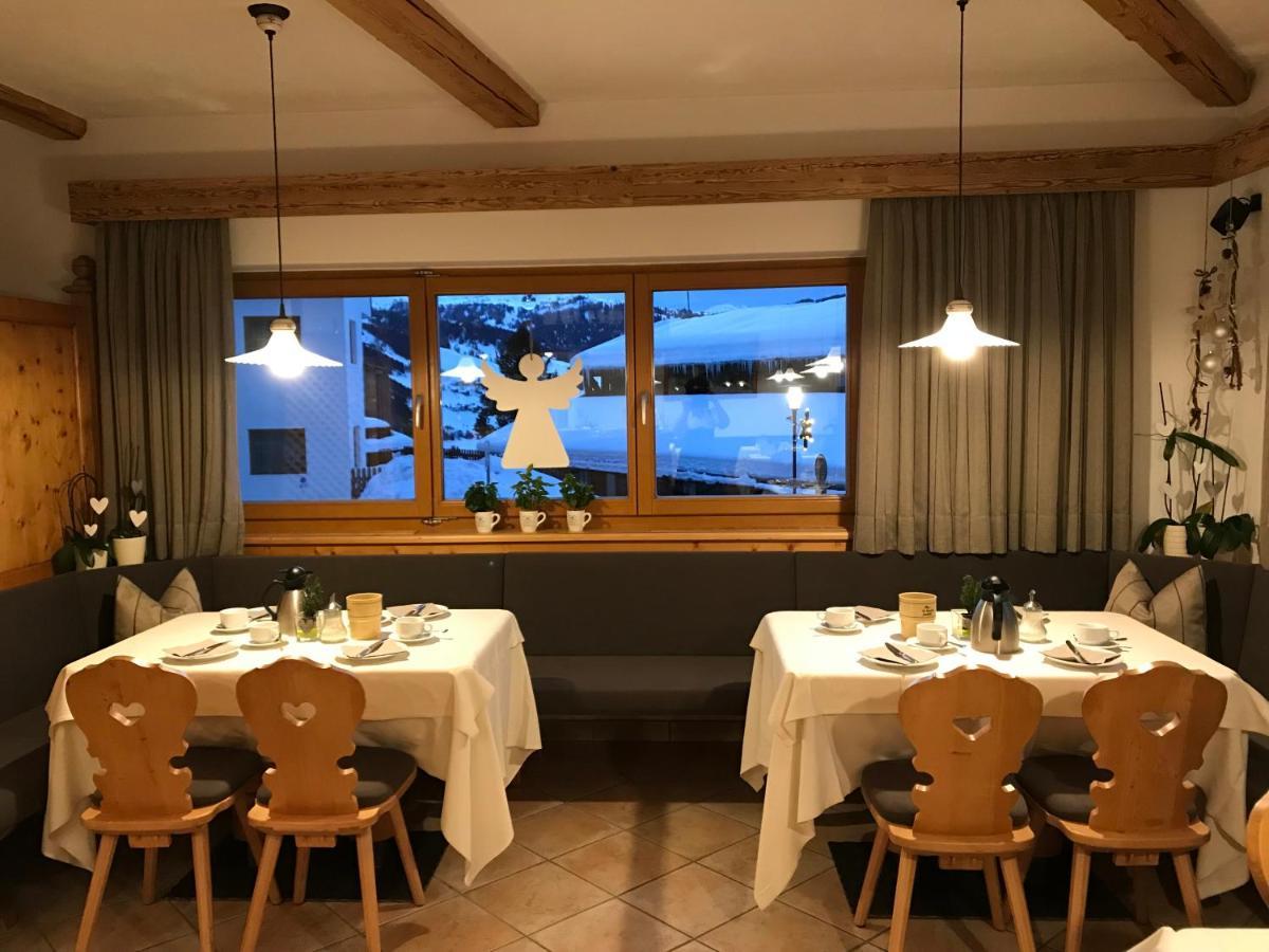 Garni La Dorada Aparthotel Колфоско Екстериор снимка