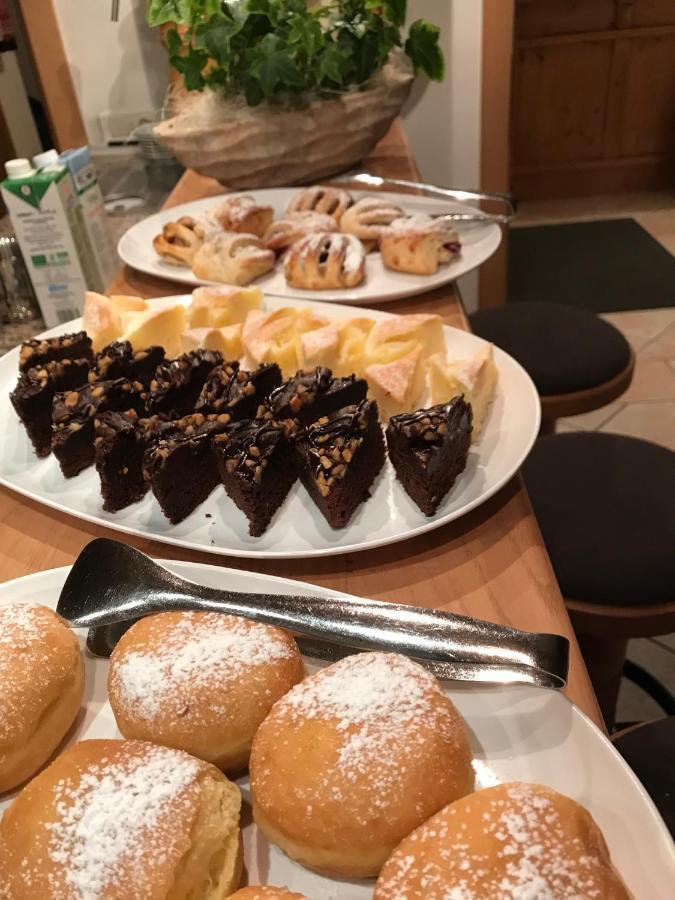 Garni La Dorada Aparthotel Колфоско Екстериор снимка