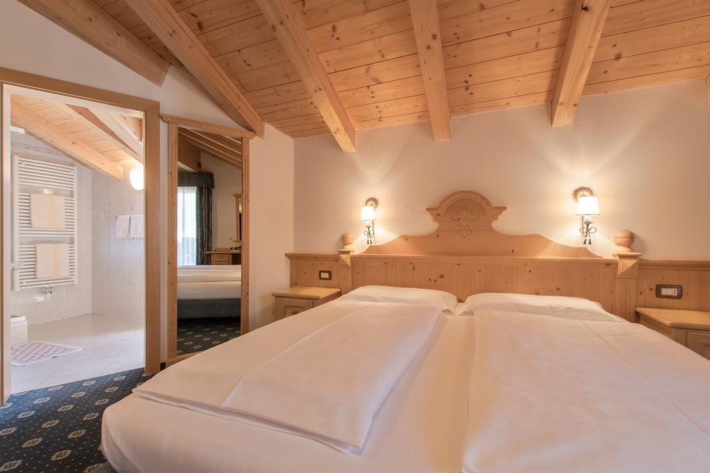 Garni La Dorada Aparthotel Колфоско Екстериор снимка