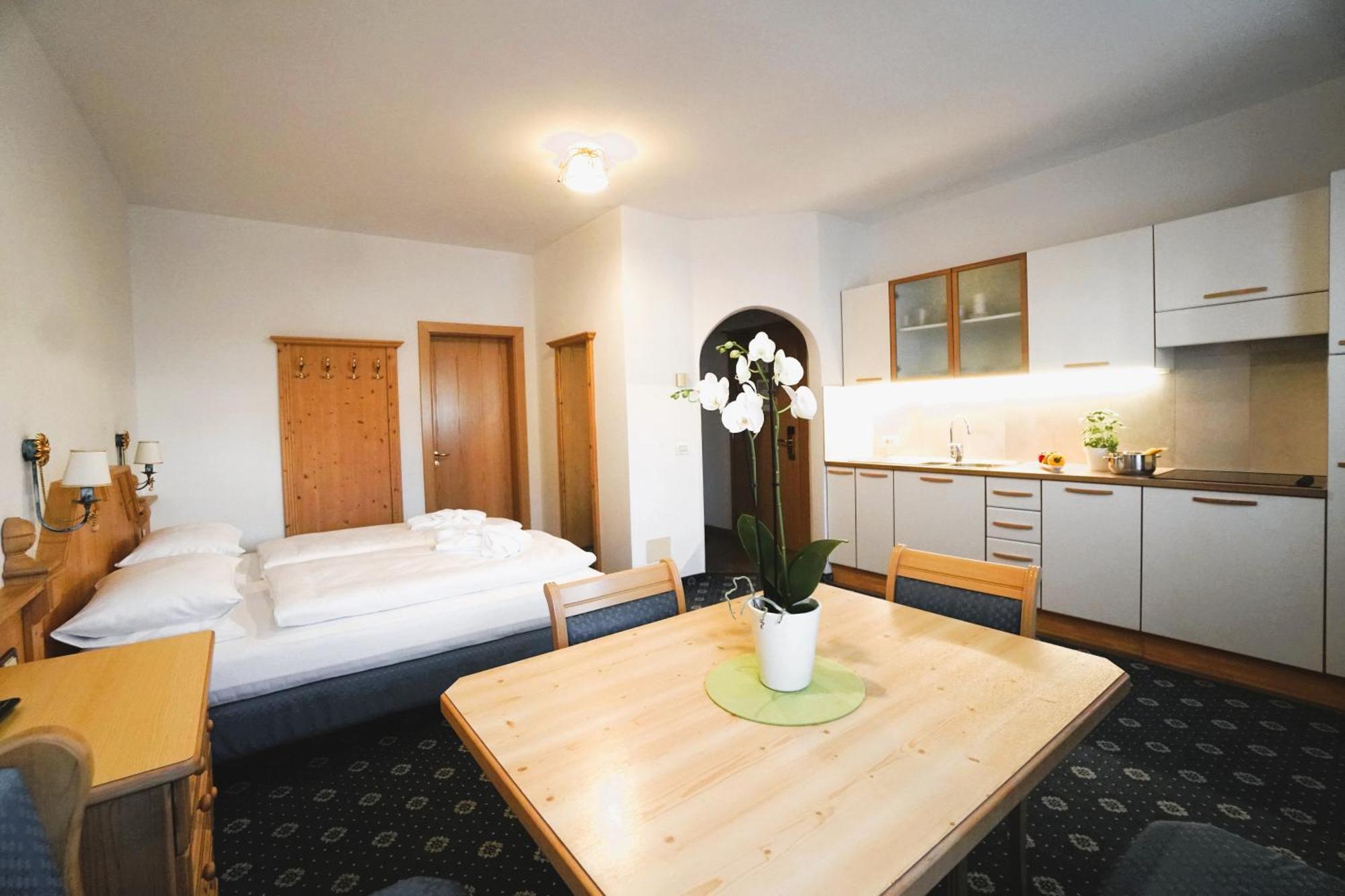 Garni La Dorada Aparthotel Колфоско Екстериор снимка